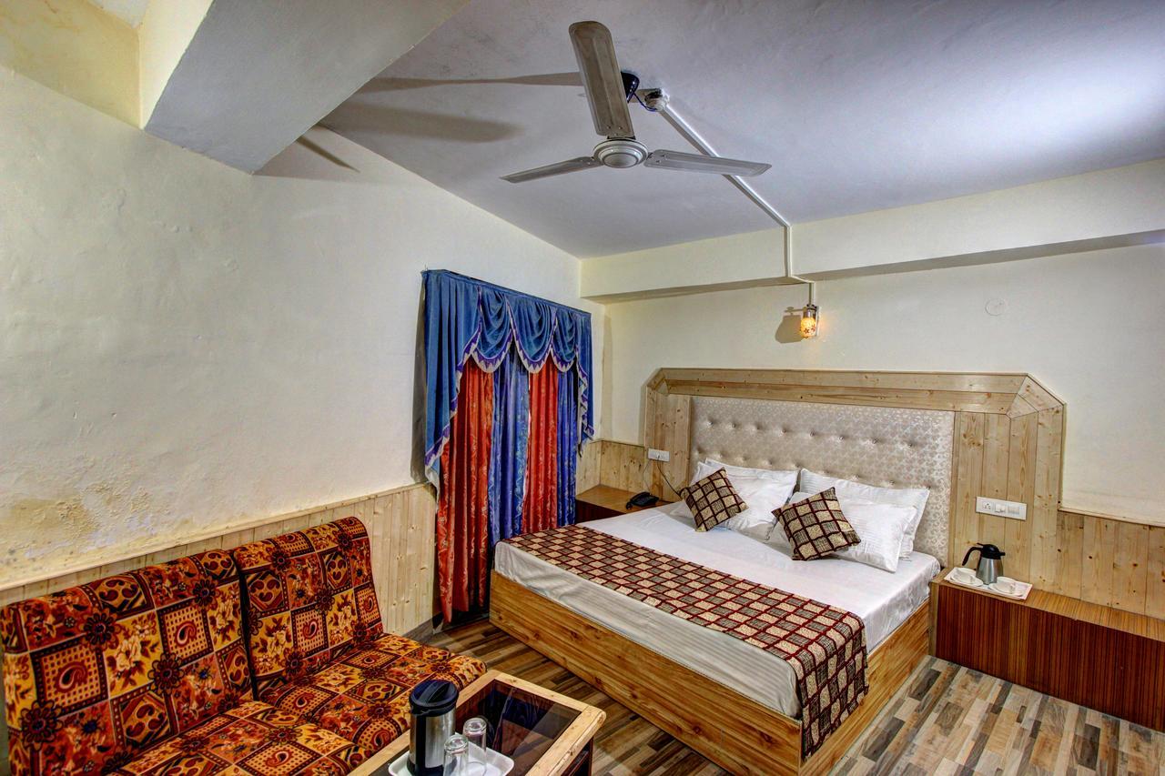 Hotel Highway Inn Manāli Exteriér fotografie